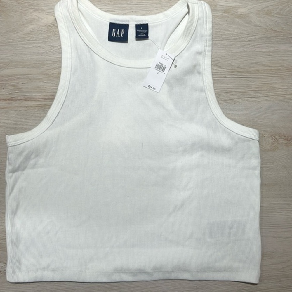Gap crop tank white size large NWT